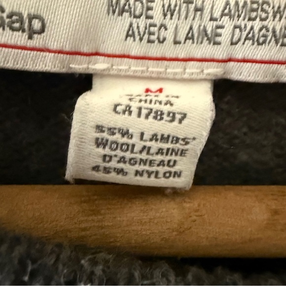 Gap Bear Wool Sweater - Picture 9 of 9